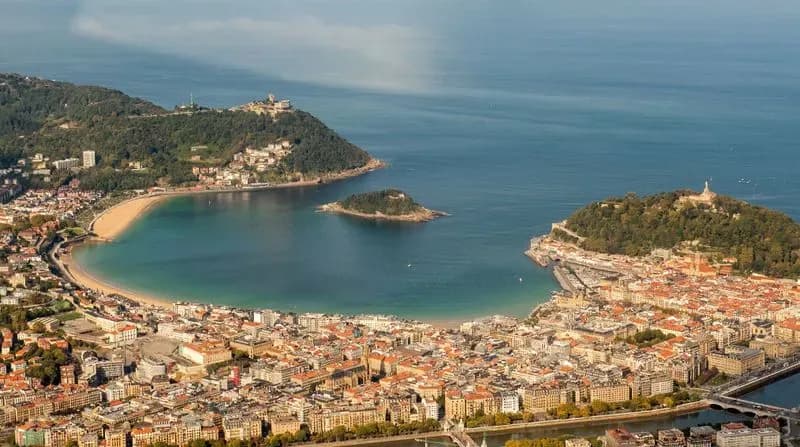Consigna de equipaje en Parte Vieja, Donostia - San Sebastián · DSS Lockers